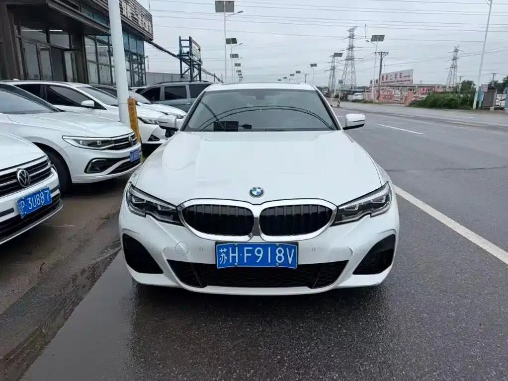 2022 BMW 3 Series 320Li M Sport Package — миниатюра 2
