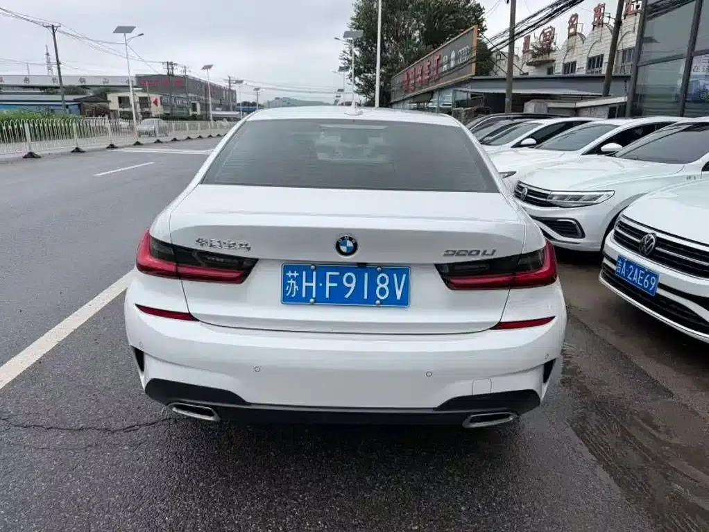 2022 BMW 3 Series 320Li M Sport Package — миниатюра 5