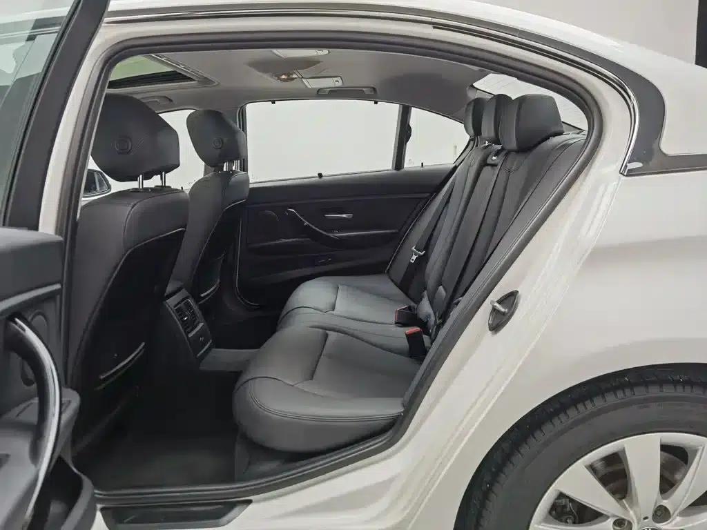 2017 BMW 3 Series 318Li Fashion Edition — миниатюра 15