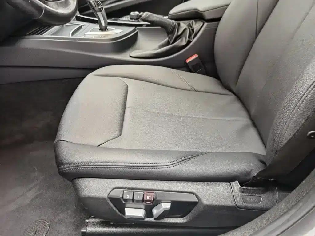 2017 BMW 3 Series 318Li Fashion Edition — миниатюра 20