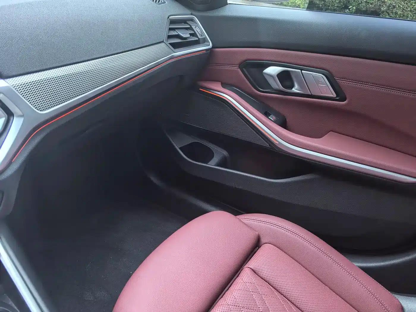 2022 BMW 3 Series 325i M Sport Shadow Edition — миниатюра 16