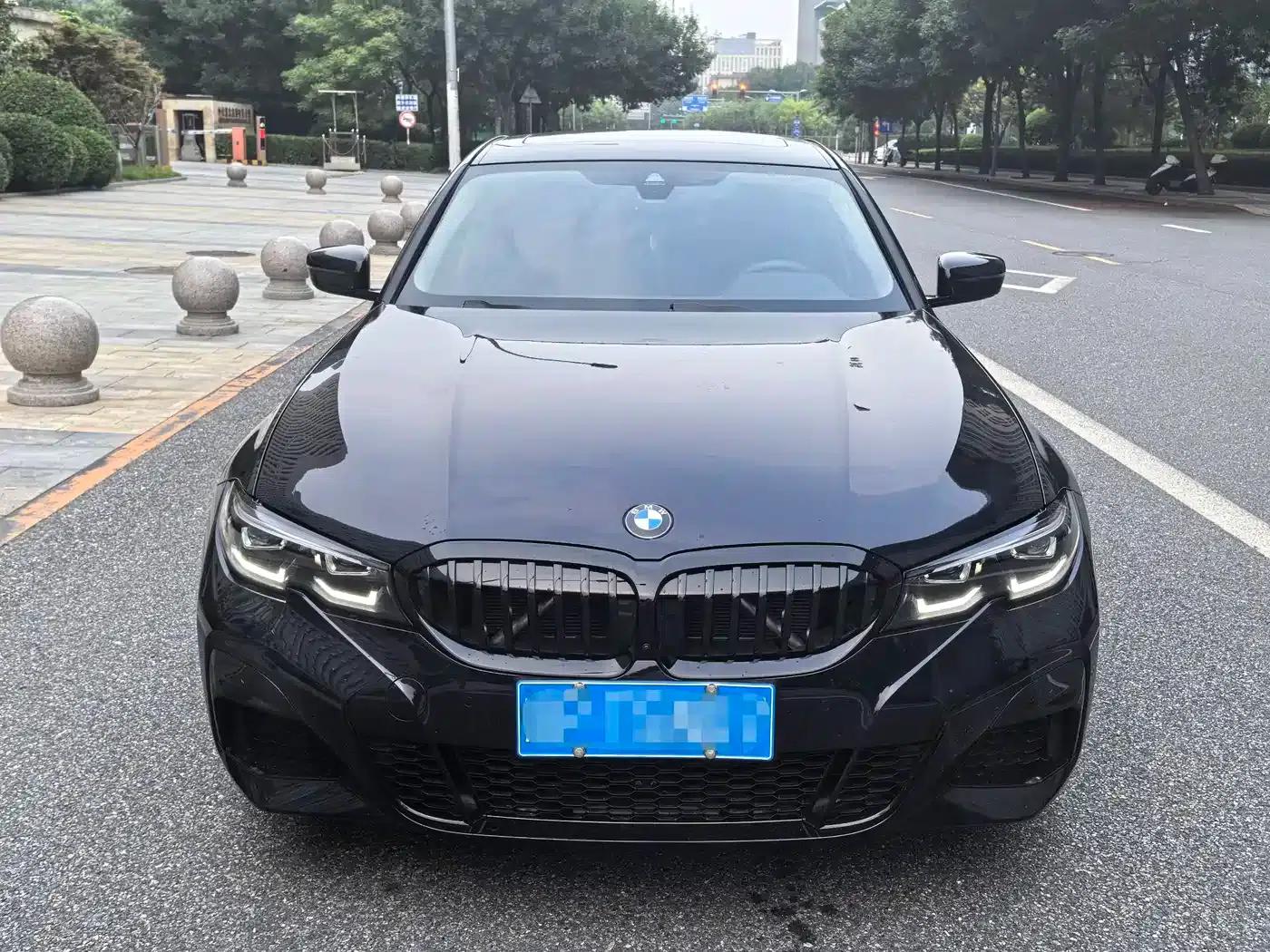 2022 BMW 3 Series 325i M Sport Shadow Edition — миниатюра 5