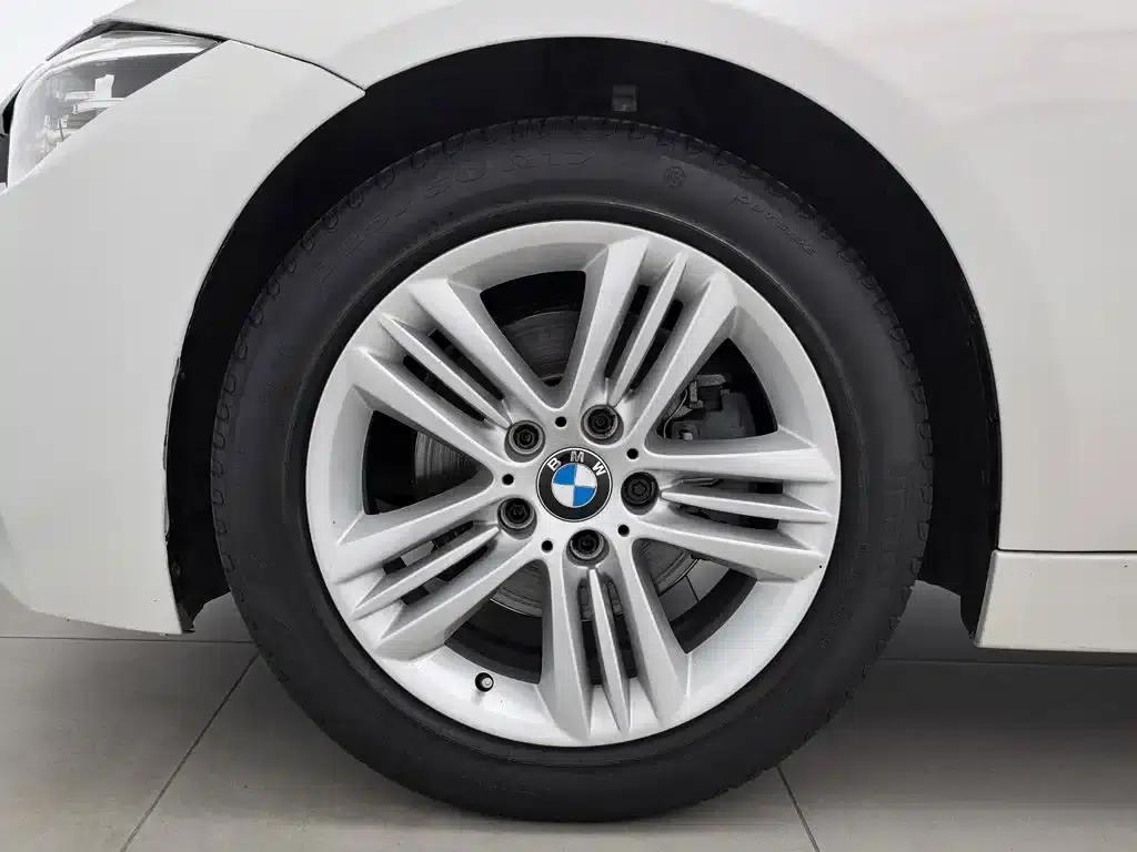 2017 BMW 3 Series 320Li Fashion Edition — миниатюра 17