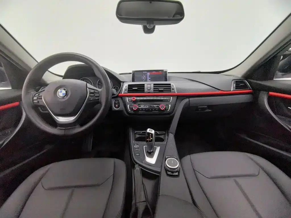 2017 BMW 3 Series 320Li Fashion Edition — миниатюра 5