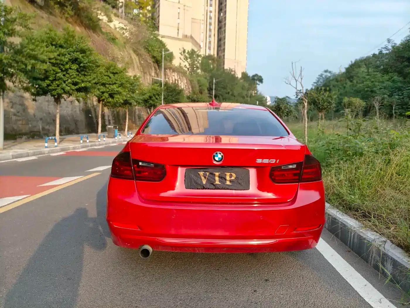 2014 BMW 3 Series 320i Fashion Edition — миниатюра 9