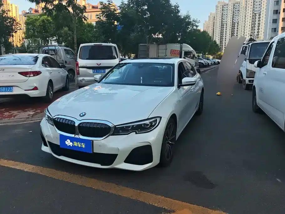 2020 BMW 3 Series 325Li xDrive M Sport Package — миниатюра 1