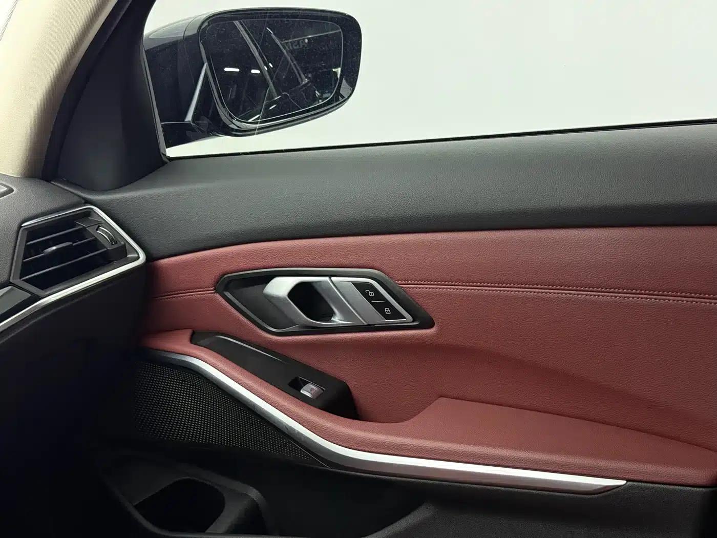 2023 BMW 3 Series 320Li M Sport Package — миниатюра 13