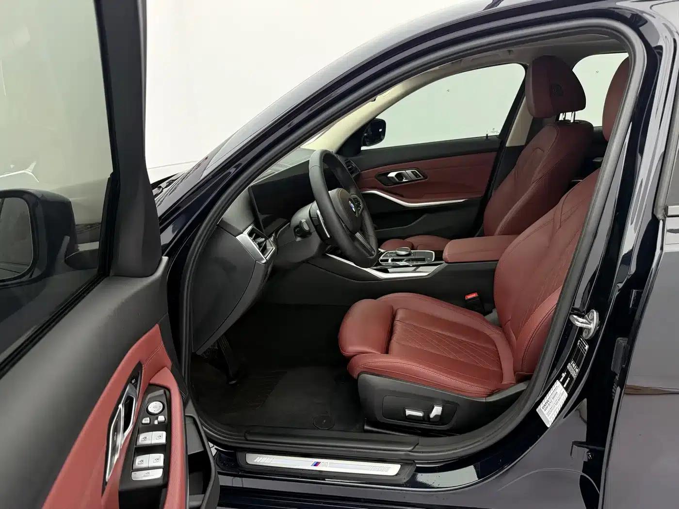2023 BMW 3 Series 320Li M Sport Package — миниатюра 23