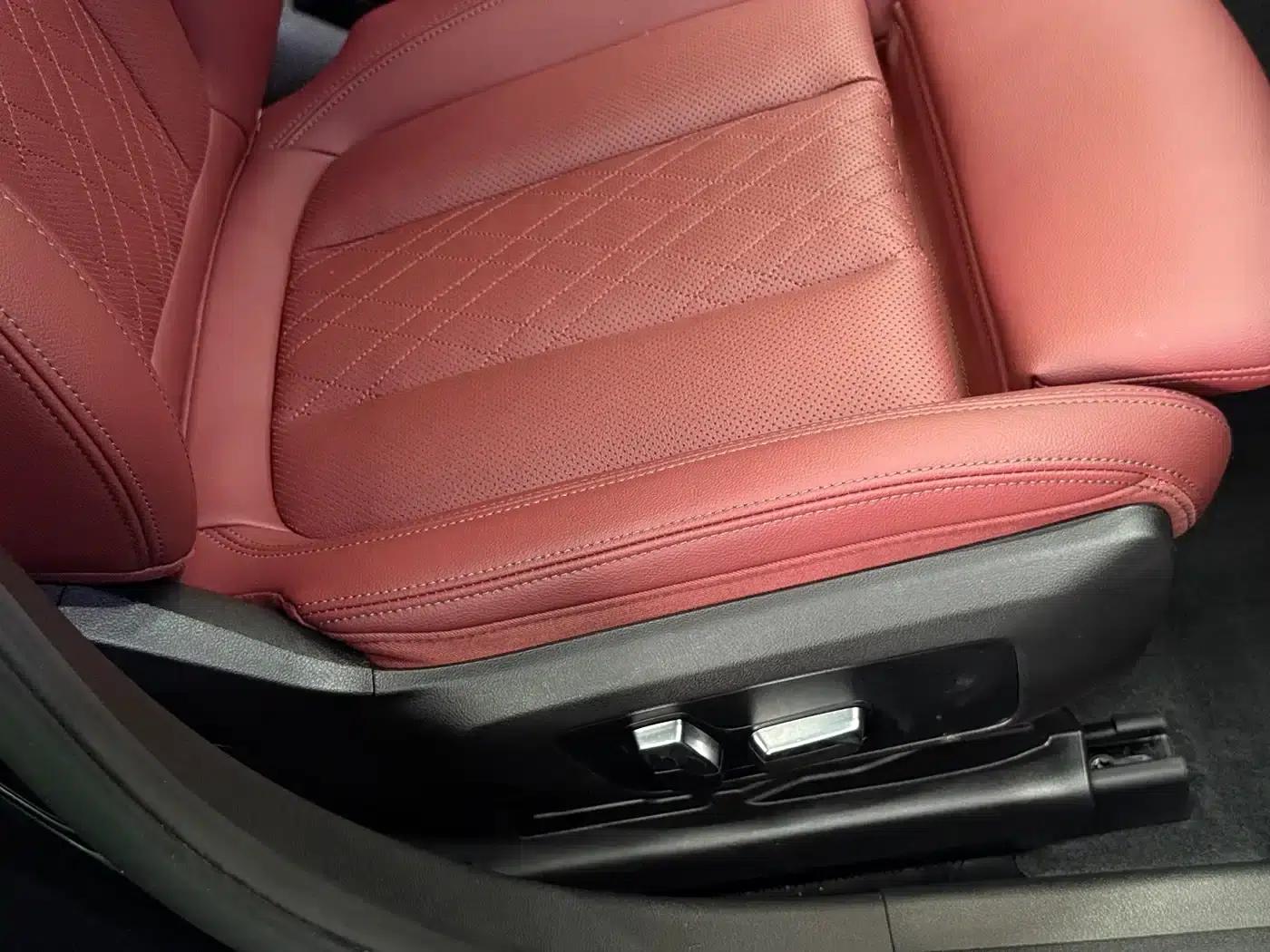 2023 BMW 3 Series 320Li M Sport Package — миниатюра 8