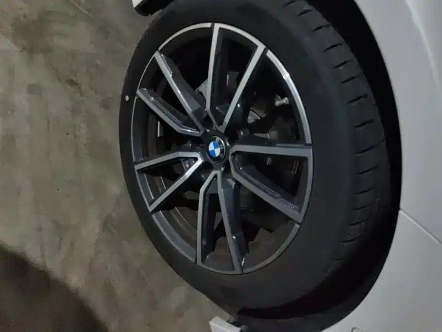 2024 BMW 3 Series 325Li M Sport Package — миниатюра 6