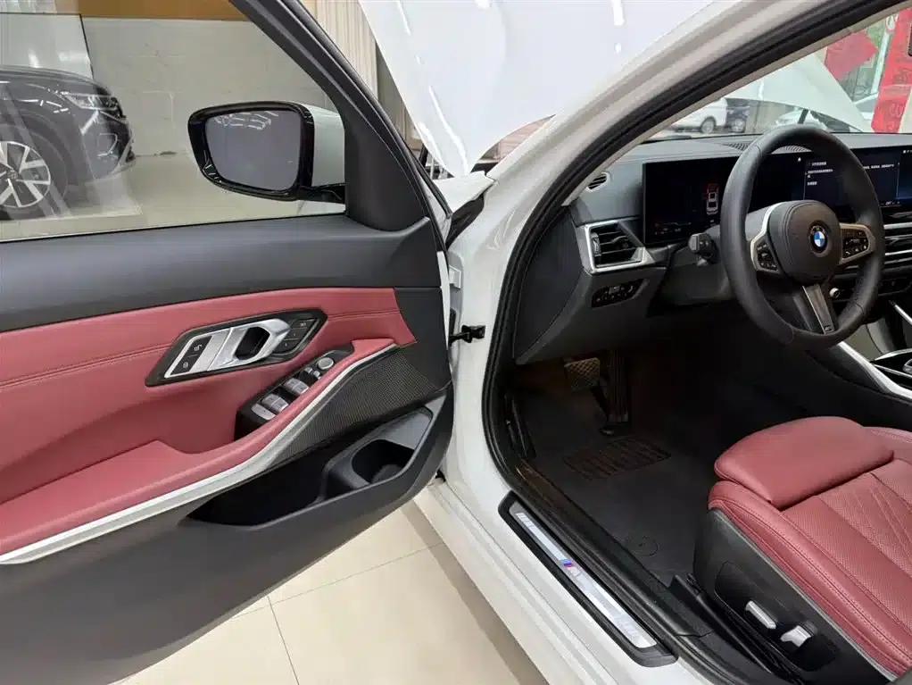 2023 BMW 3 Series 320Li M Sport Package — миниатюра 8