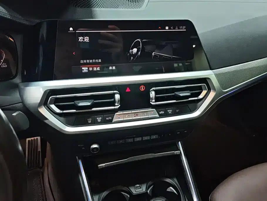 2020 BMW 3 Series Facelift 325Li M Sport Shadow Edition — миниатюра 13