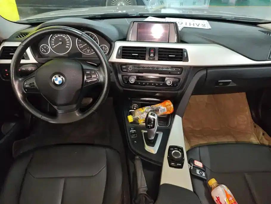 BMW 3 Series 2015 320Li Super Enjoyment Edition Fashion Model — миниатюра 12