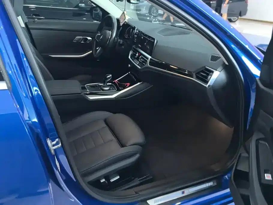 2020 BMW 3 Series 320Li M Sport Package — миниатюра 8