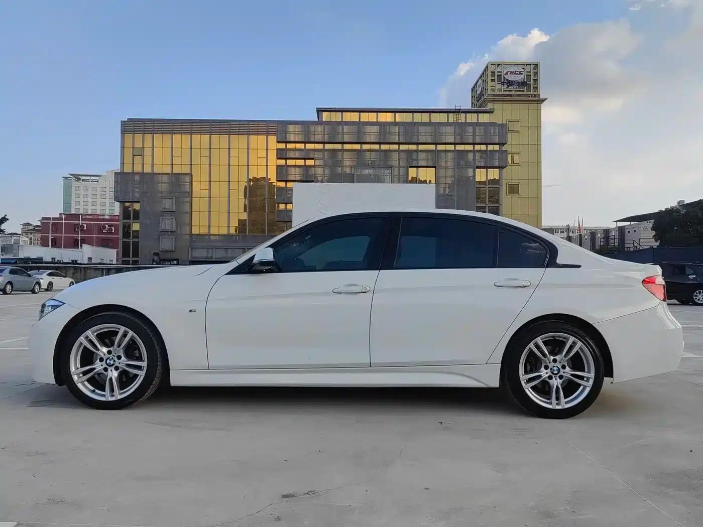 2019 BMW 3 Series 320Li M Luxury Package — миниатюра 14