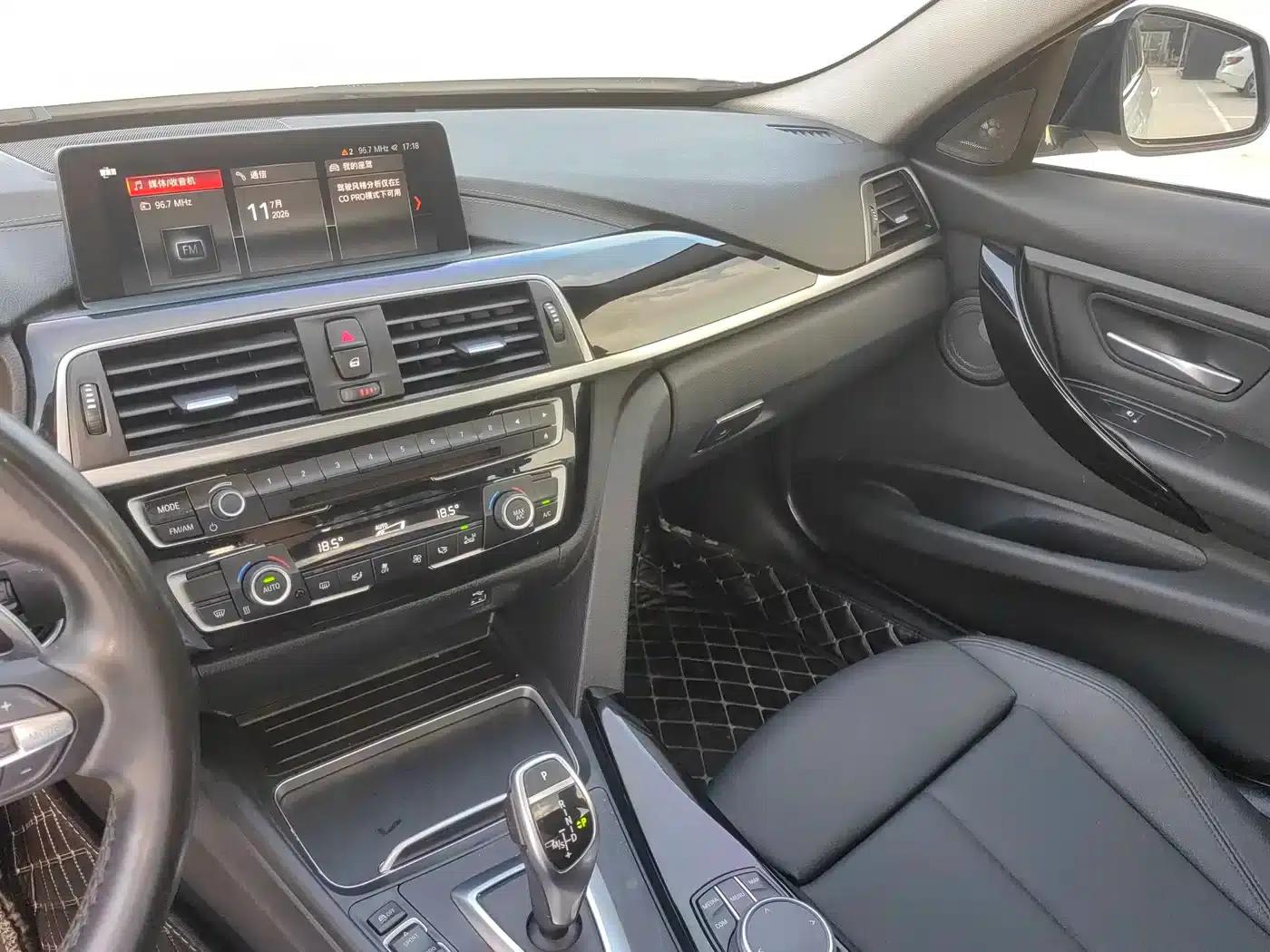 2019 BMW 3 Series 320Li M Luxury Package — миниатюра 6