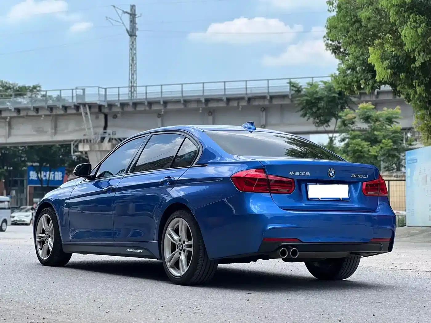 2018 BMW 3 Series 320Li Leading M Sport Package — миниатюра 9