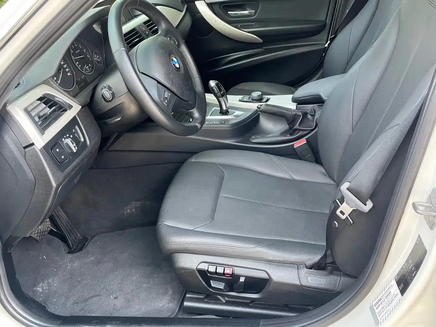 BMW 3 Series 2015 320Li Fashion Edition — миниатюра 15