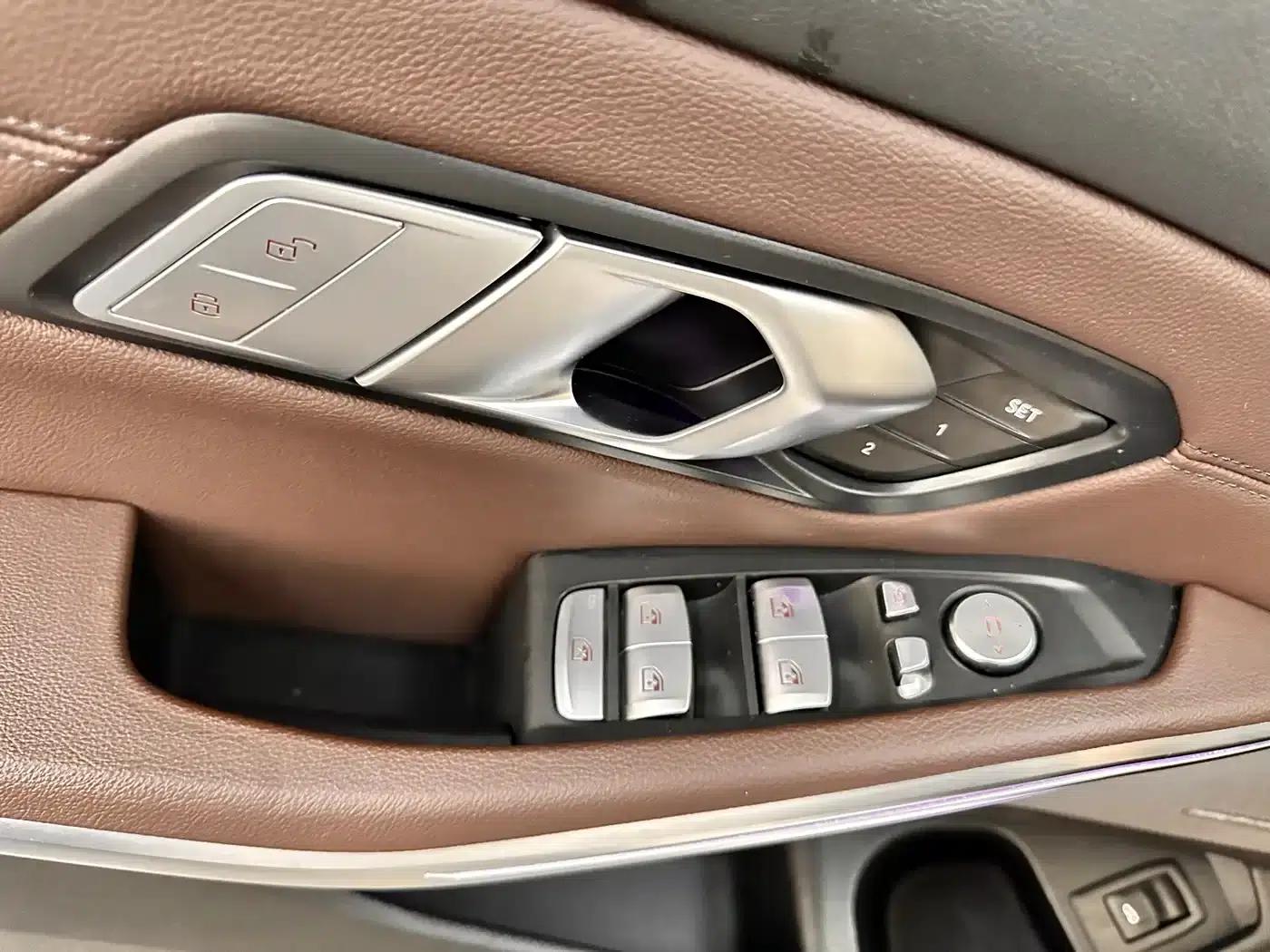 2022 BMW 3 Series 325Li M Sport Shadow Edition — миниатюра 14