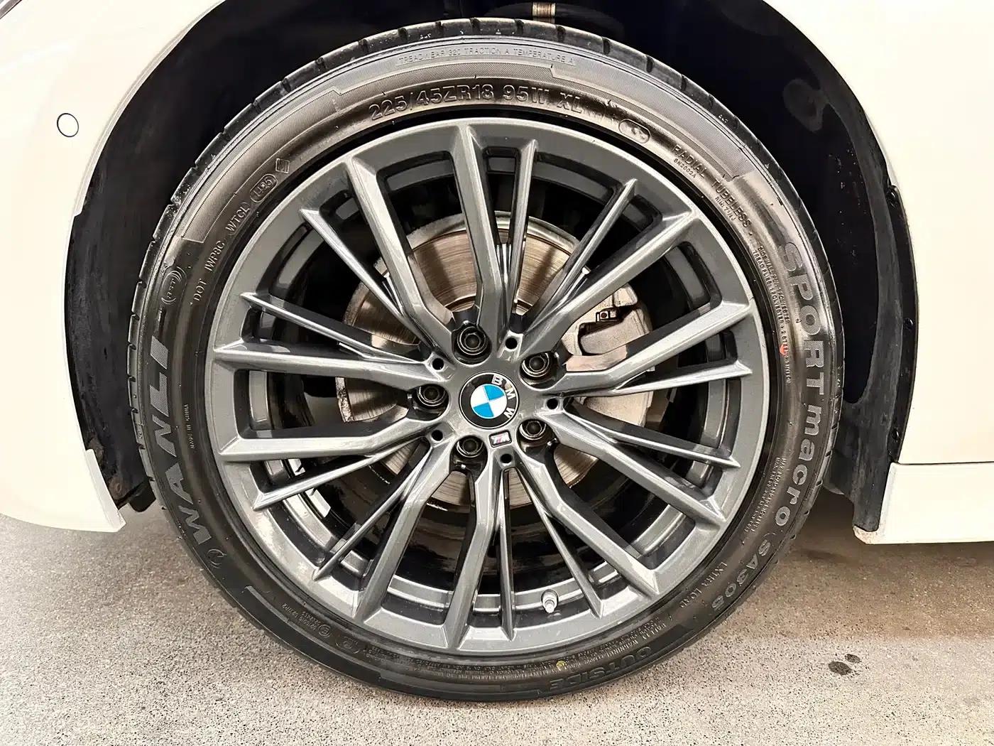 2022 BMW 3 Series 325Li M Sport Shadow Edition — миниатюра 5