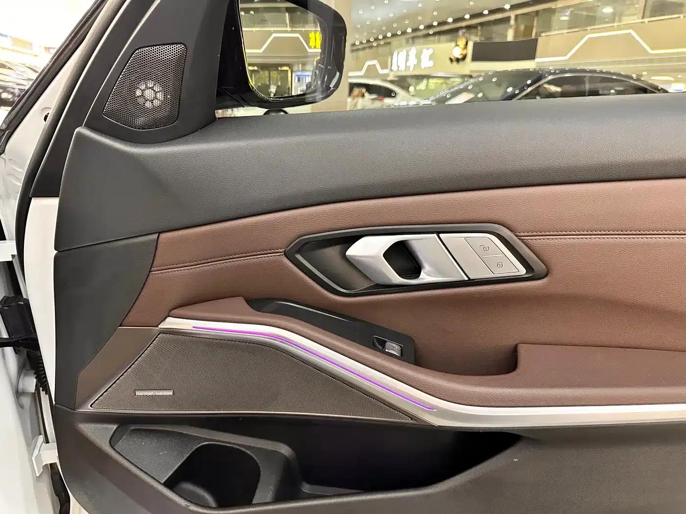 2022 BMW 3 Series 325Li M Sport Shadow Edition — миниатюра 8