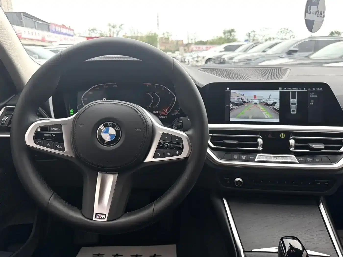 2020 BMW 3 Series 325i M Sport Package — миниатюра 6