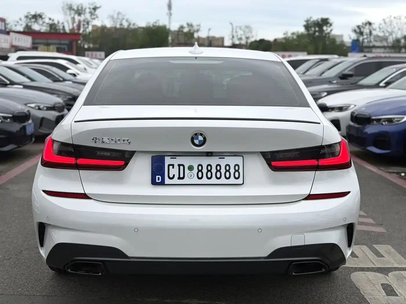 2022 BMW 3 Series 325Li M Sport Shadow Edition — миниатюра 11