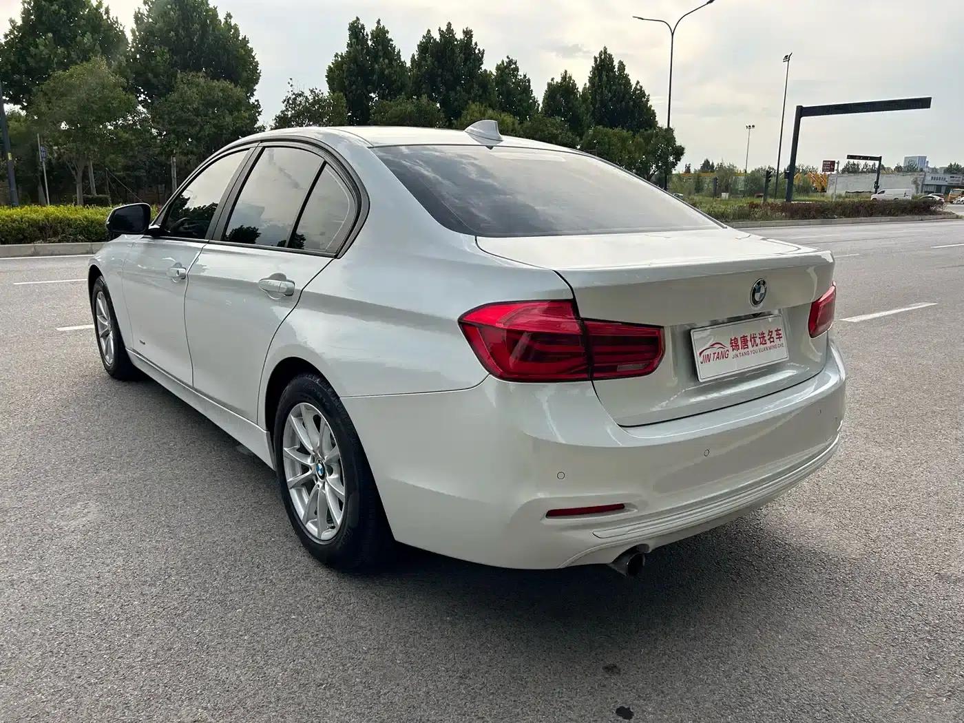 BMW 3 Series 2016 316i Fashion Edition — миниатюра 12