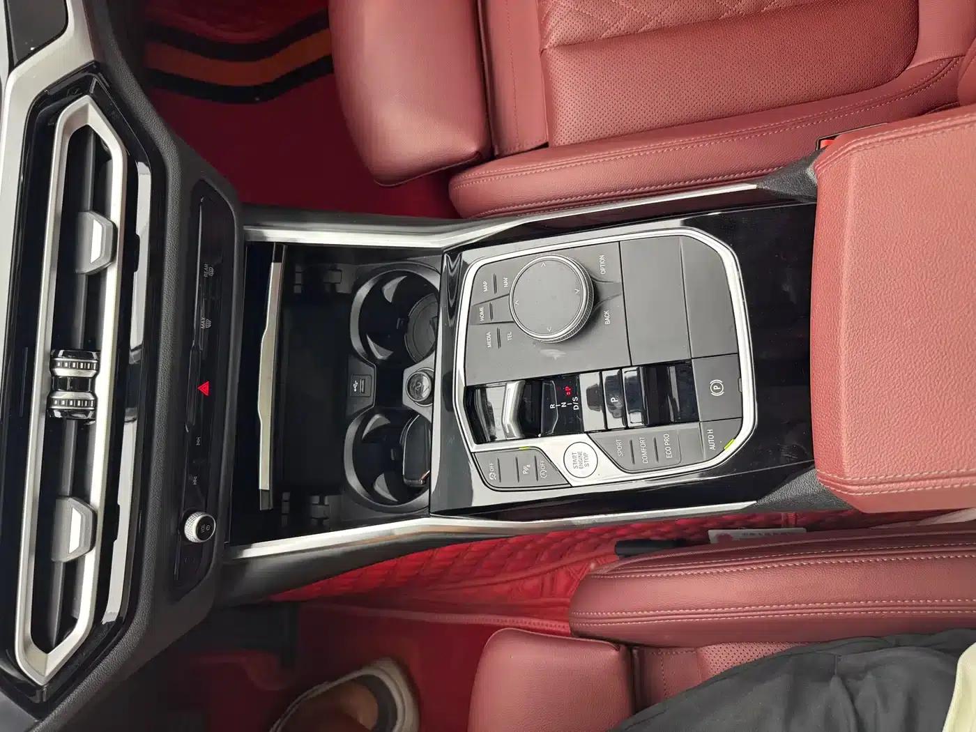 2023 BMW 3 Series 320Li M Sport Package — миниатюра 14
