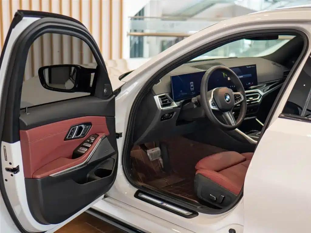 2024 BMW 3 Series 325i M Sport Package — миниатюра 13