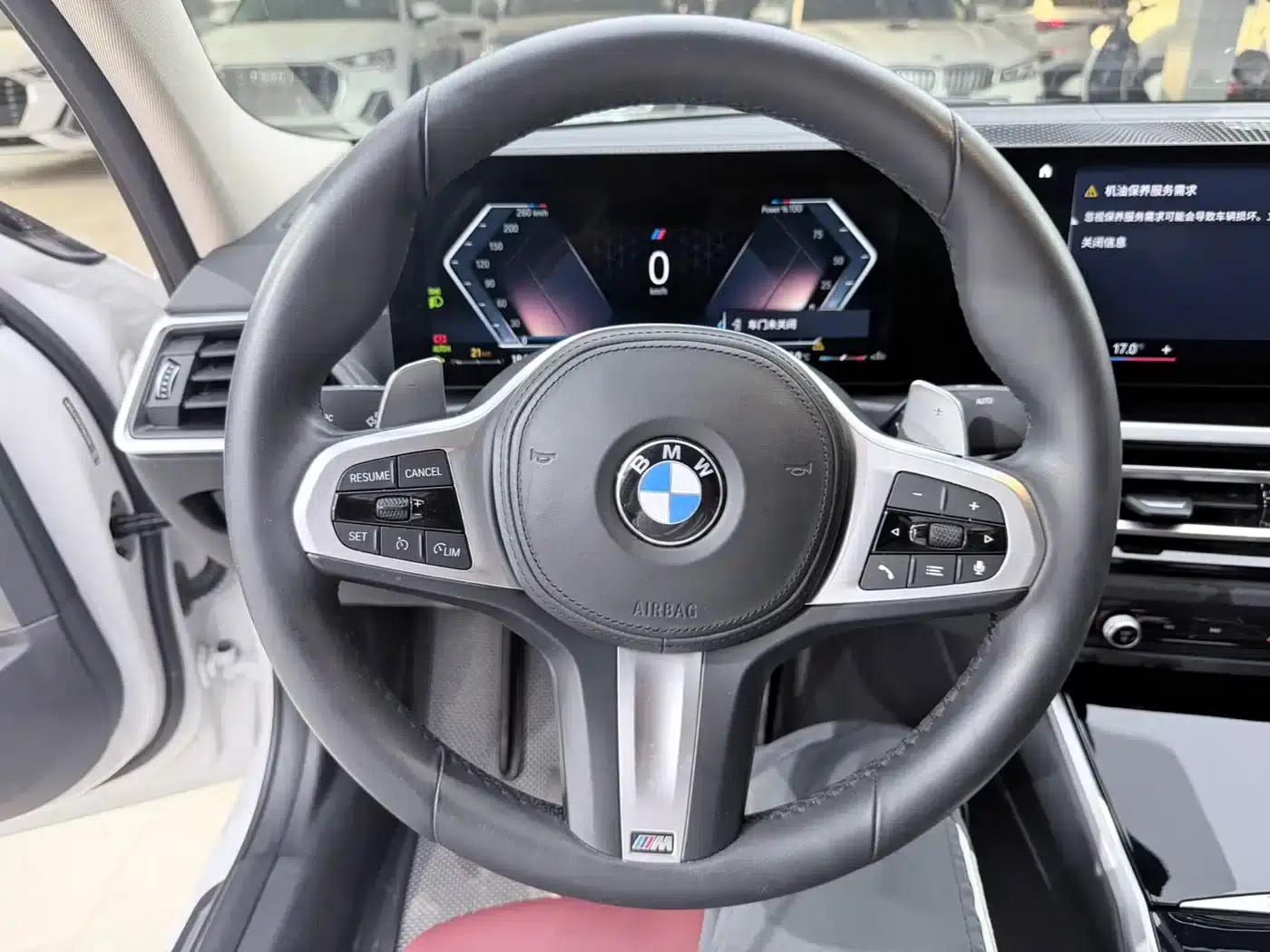 2023 BMW 3 Series 320Li M Sport Package — миниатюра 11