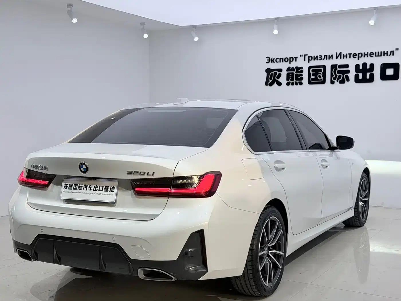 2023 BMW 3 Series 320Li M Sport Package — миниатюра 4