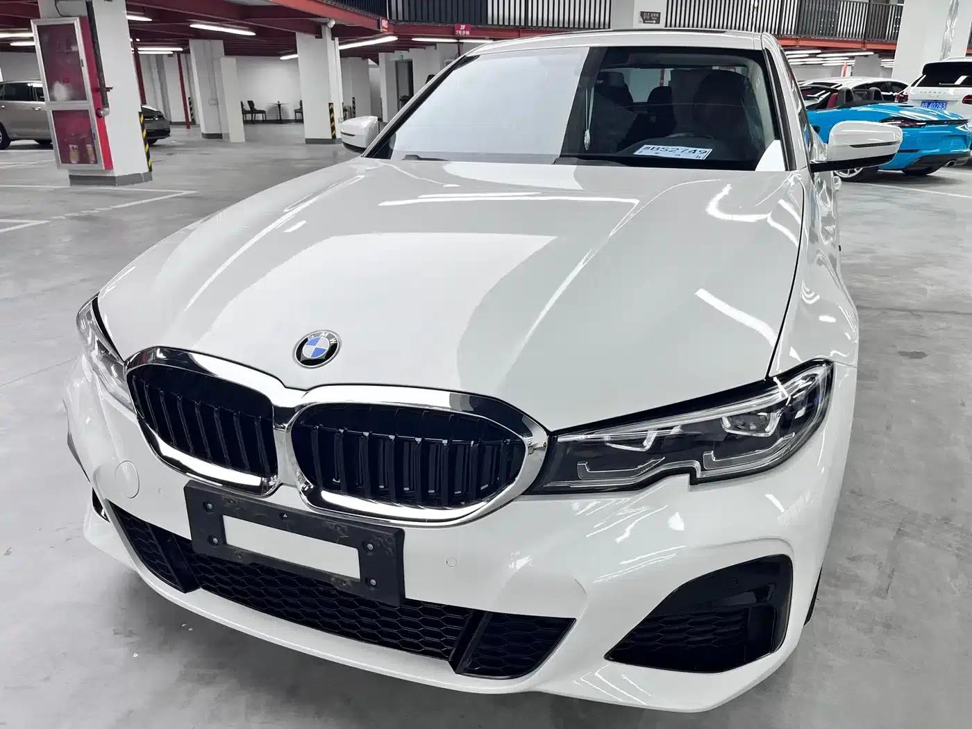 2022 BMW 3 Series 320Li M Sport Package — миниатюра 1