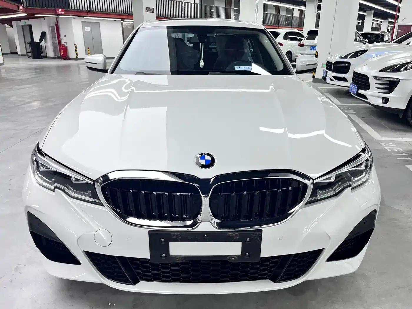 2022 BMW 3 Series 320Li M Sport Package — миниатюра 2