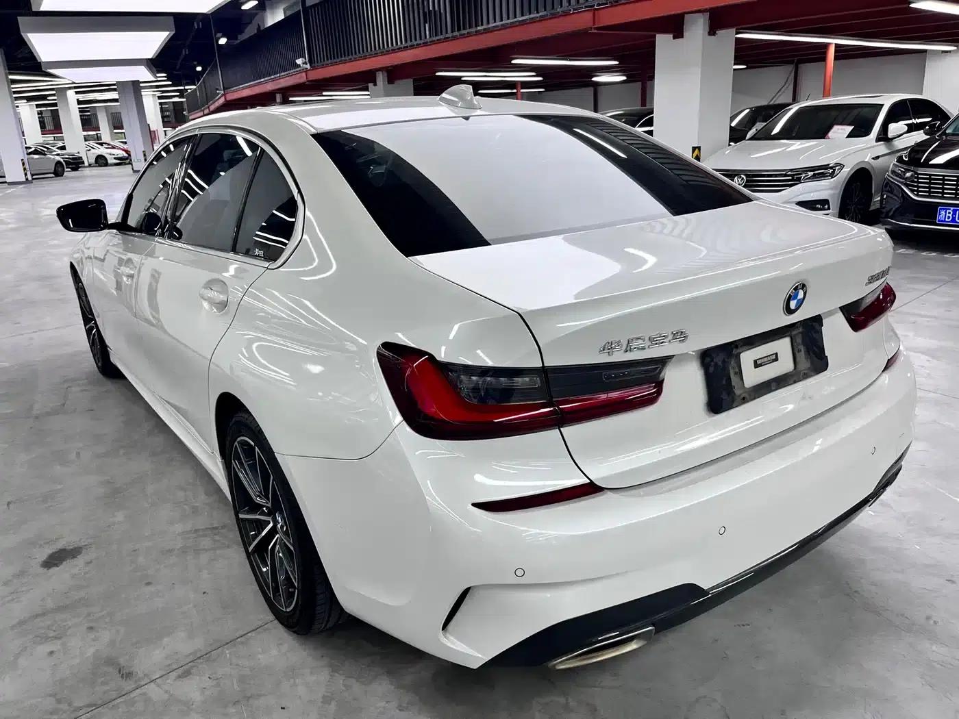 2022 BMW 3 Series 320Li M Sport Package — миниатюра 17