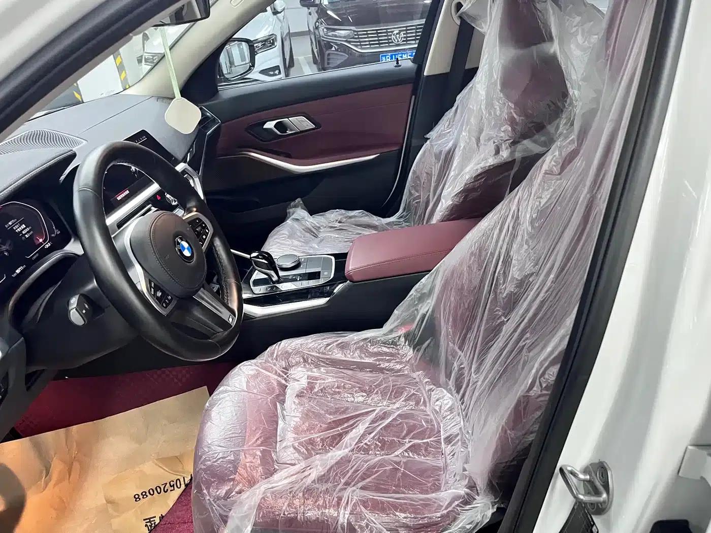 2022 BMW 3 Series 320Li M Sport Package — миниатюра 4