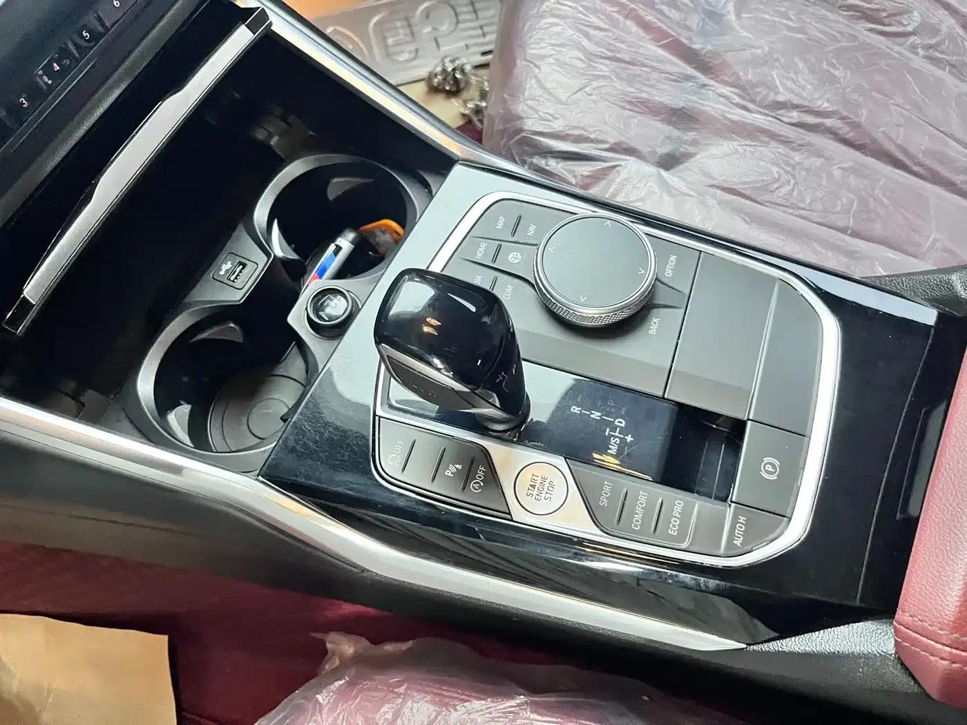 2022 BMW 3 Series 320Li M Sport Package — миниатюра 8