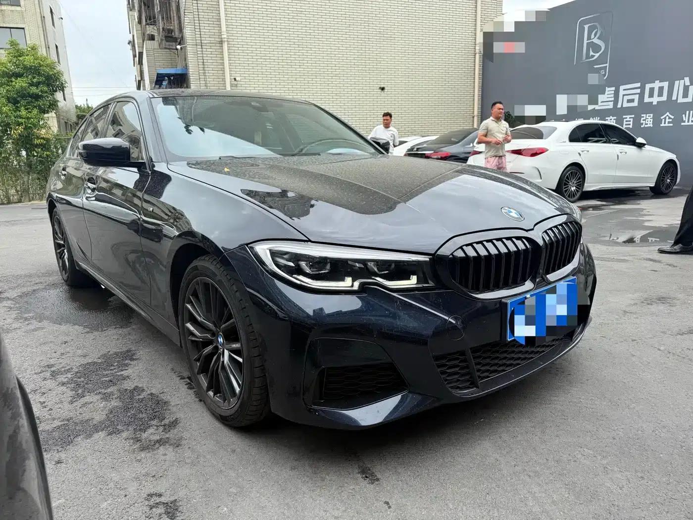 2021 BMW 3 Series 325i M Sport Shadow Edition — миниатюра 3