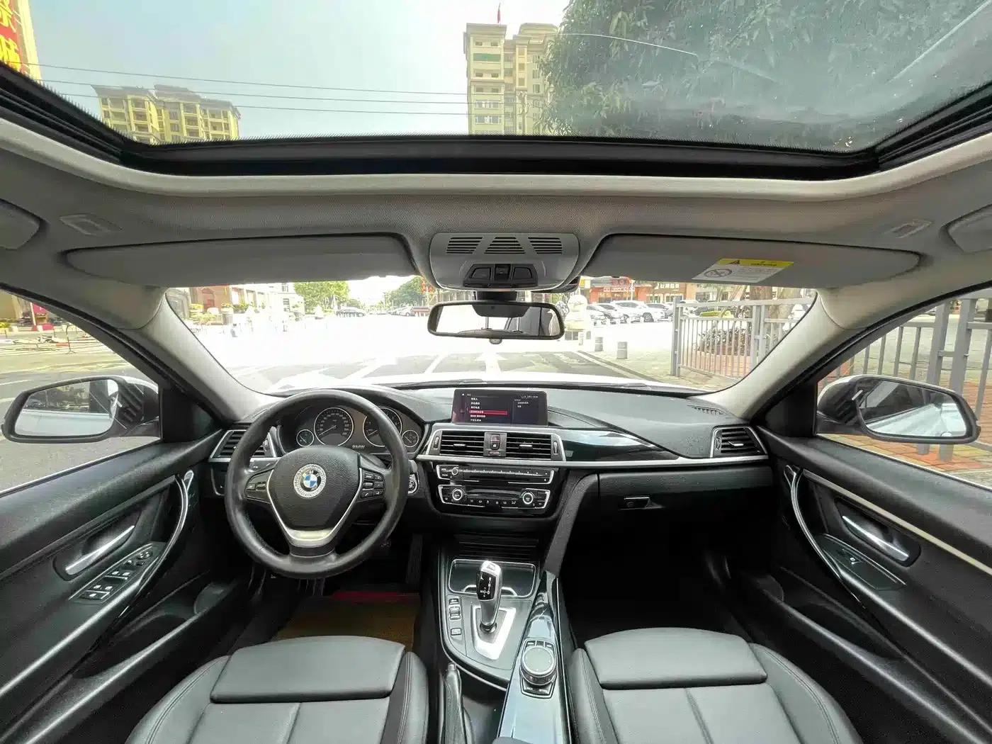 BMW 3 Series 2019 320Li Fashion Edition — миниатюра 13