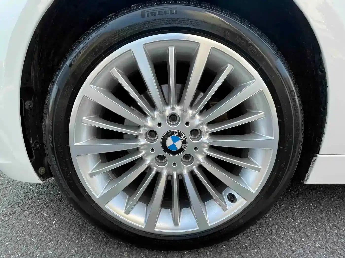 BMW 3 Series 2019 320Li Fashion Edition — миниатюра 19
