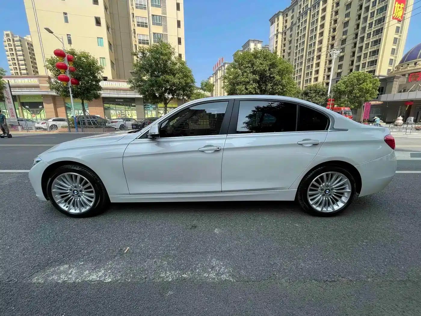 BMW 3 Series 2019 320Li Fashion Edition — миниатюра 7