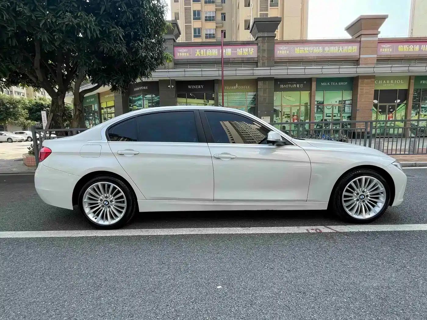 BMW 3 Series 2019 320Li Fashion Edition — миниатюра 8
