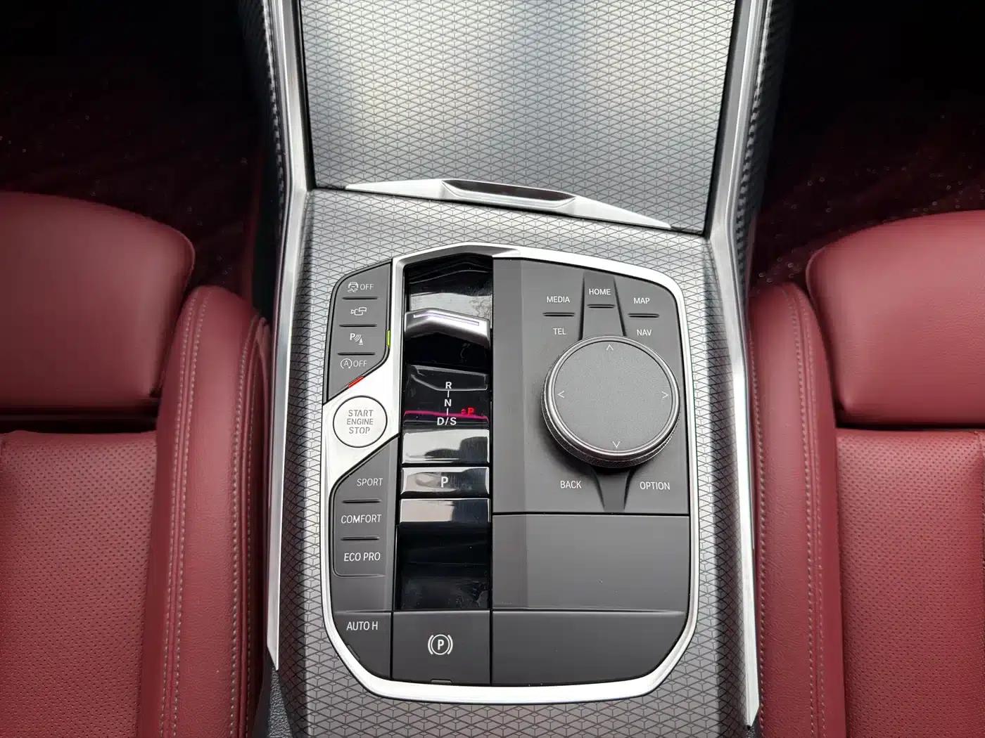 2023 BMW 3 Series 325i M Sport Shadow Edition — миниатюра 9