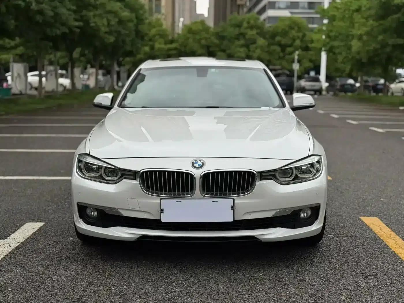 BMW 3 Series 2019 320Li Fashion Edition — миниатюра 2