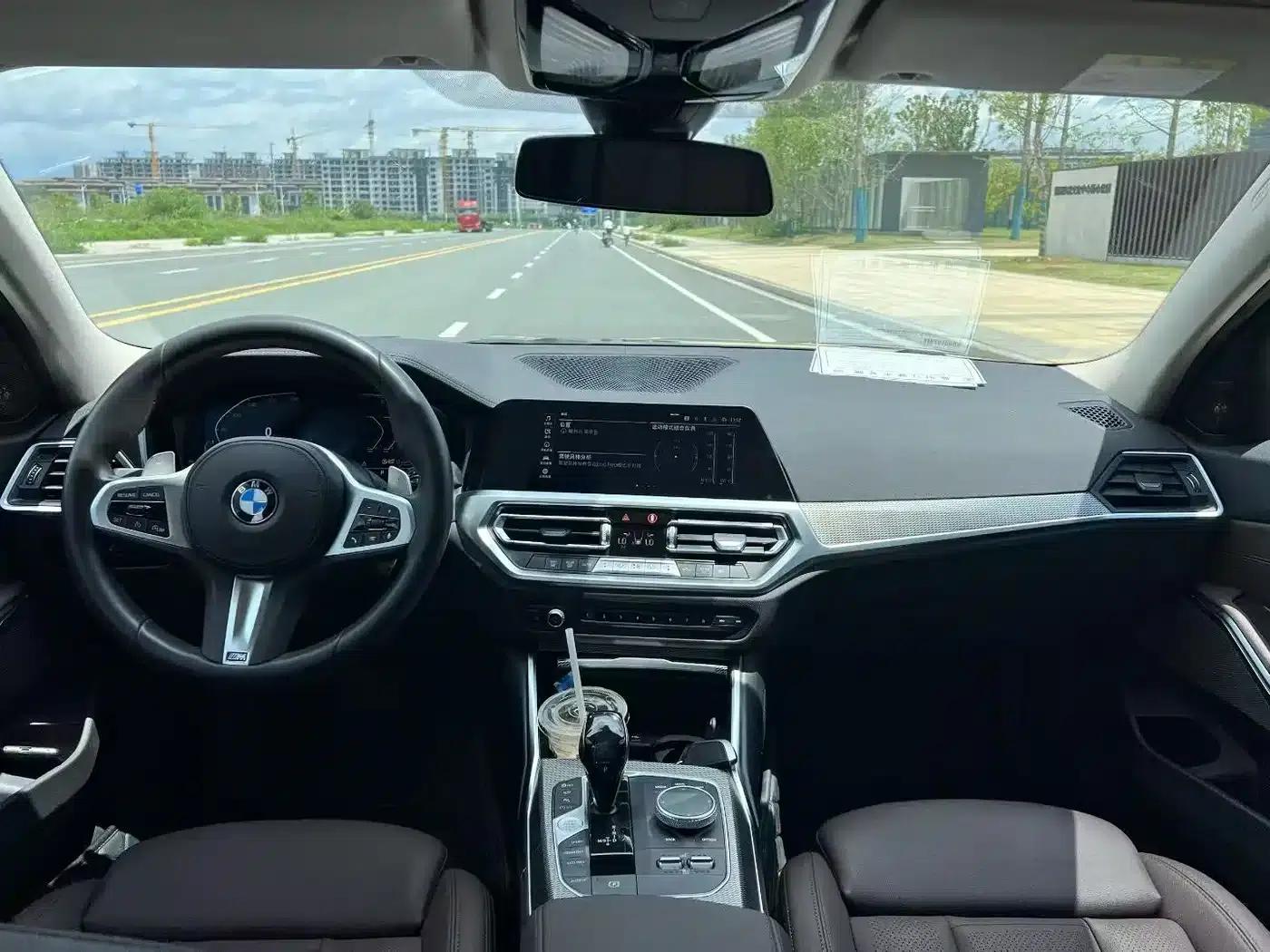 2021 BMW 3 Series 325Li M Sport Shadow Edition — миниатюра 4