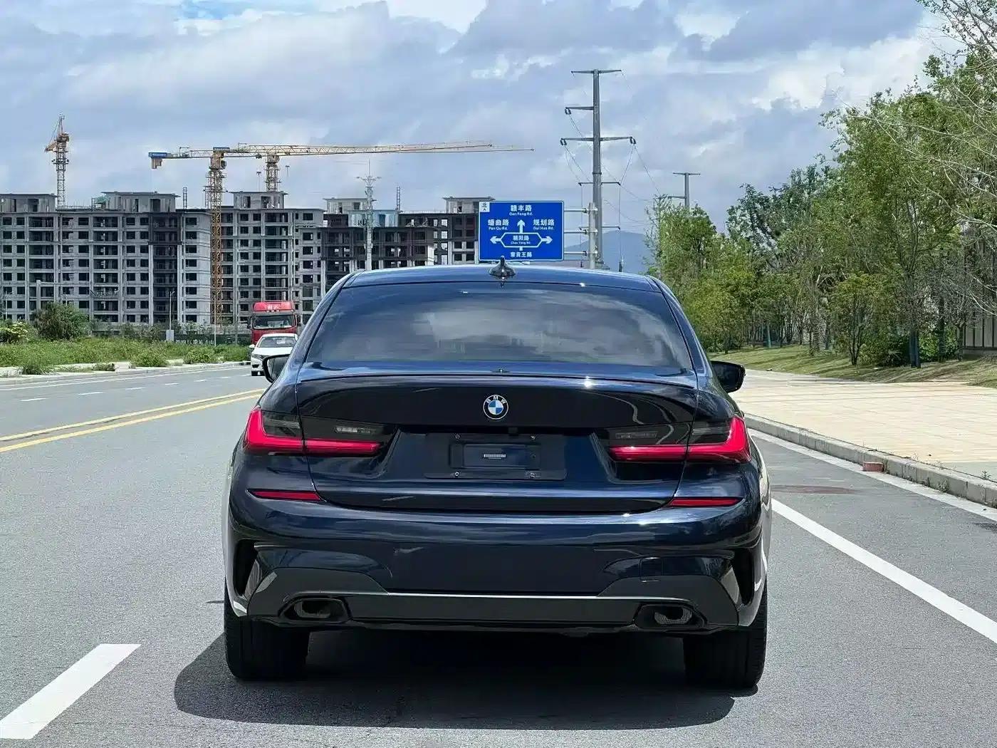 2021 BMW 3 Series 325Li M Sport Shadow Edition — миниатюра 8