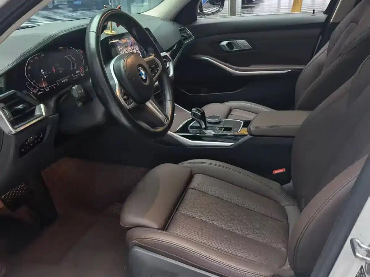 2022 BMW 3 Series 320Li M Sport Package — миниатюра 11