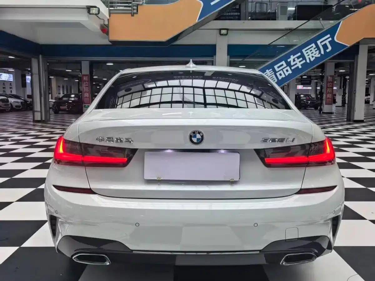 2022 BMW 3 Series 320Li M Sport Package — миниатюра 10