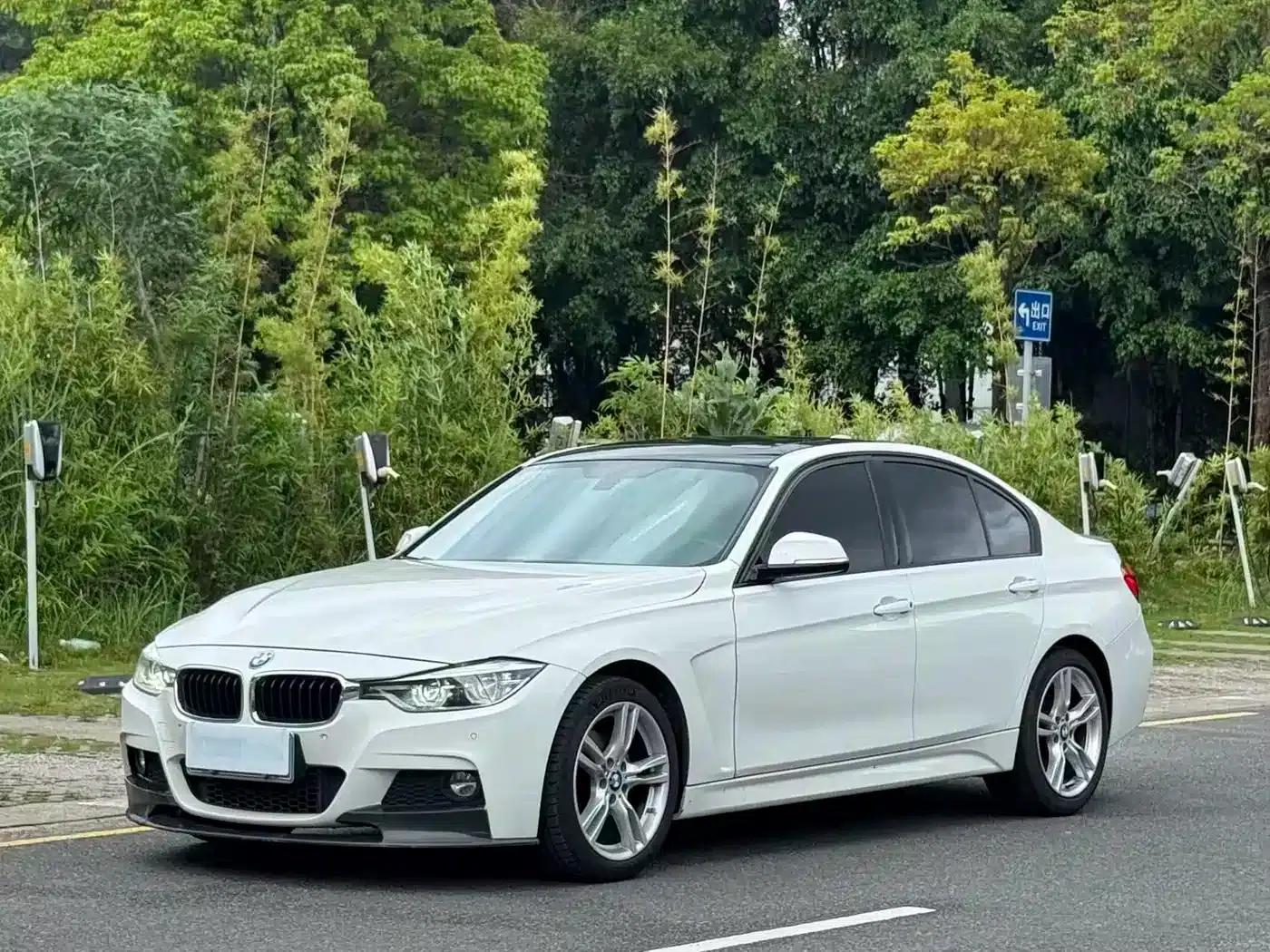2017 BMW 3 Series 320i M Sport — миниатюра 1