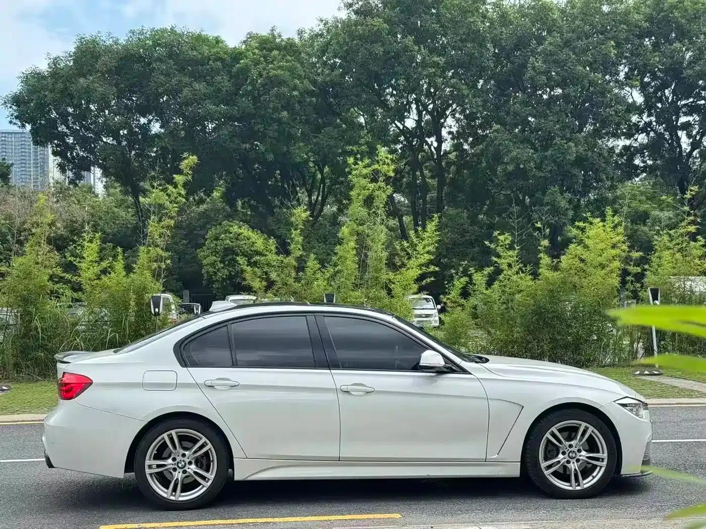 2017 BMW 3 Series 320i M Sport — миниатюра 11